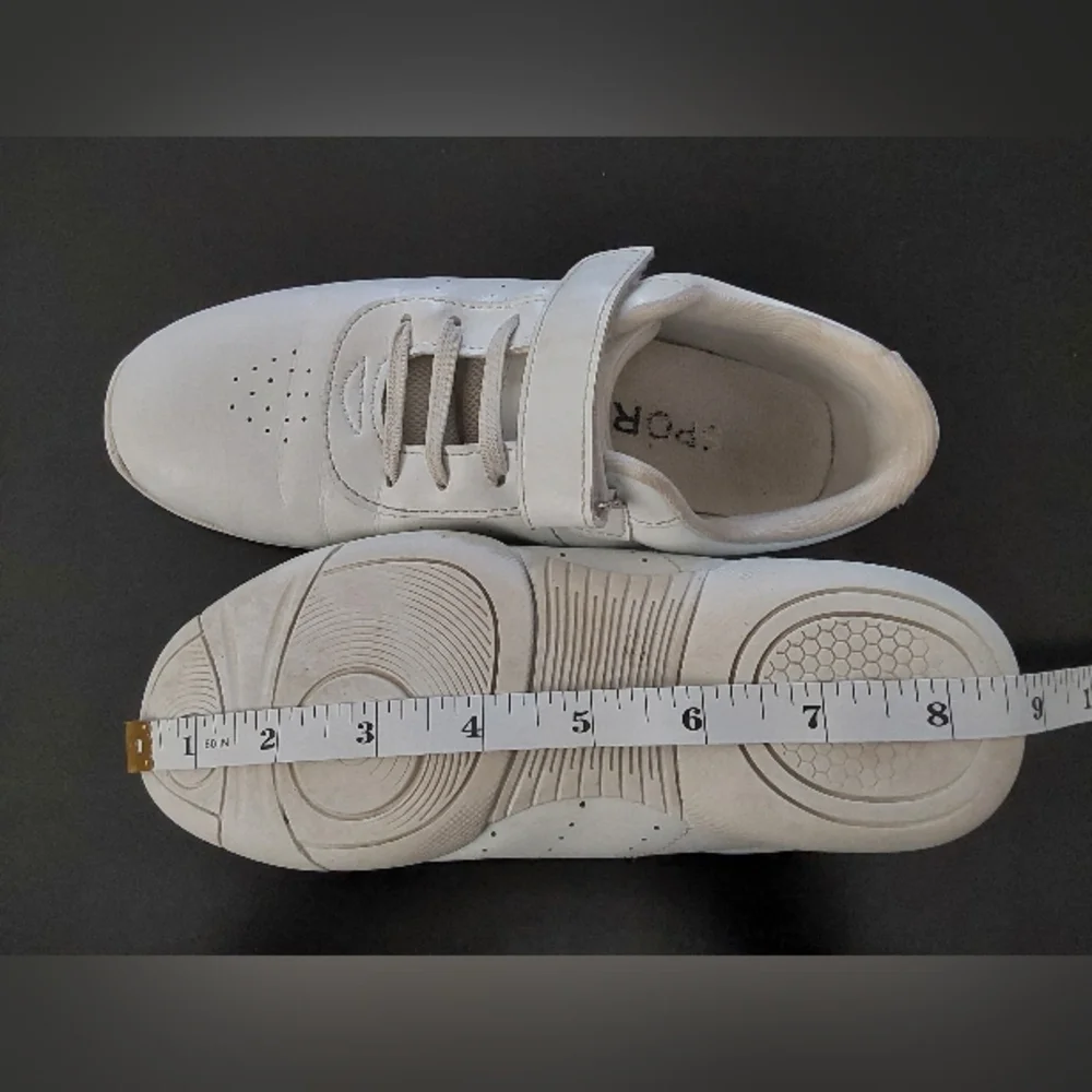 Sport White Cheer Shoes / Size 2 - Picture 6 of 6